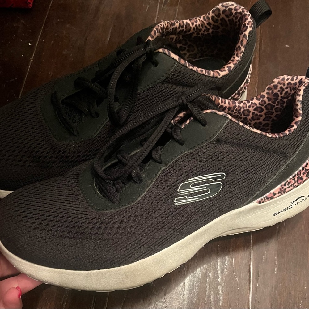 Sketchers Women Shoes